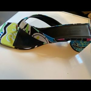 Brand new Balenciaga spandex Paris print sandals size 41- fits narrow 9-9.5
